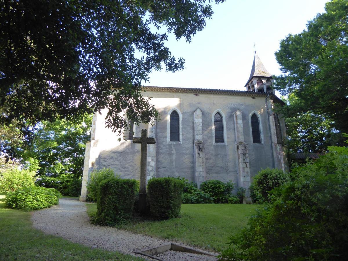 Carreron Gites Gondrin Exterior photo